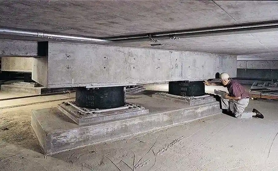 Diseño de Aislación Sísmica de Base en Ovalle